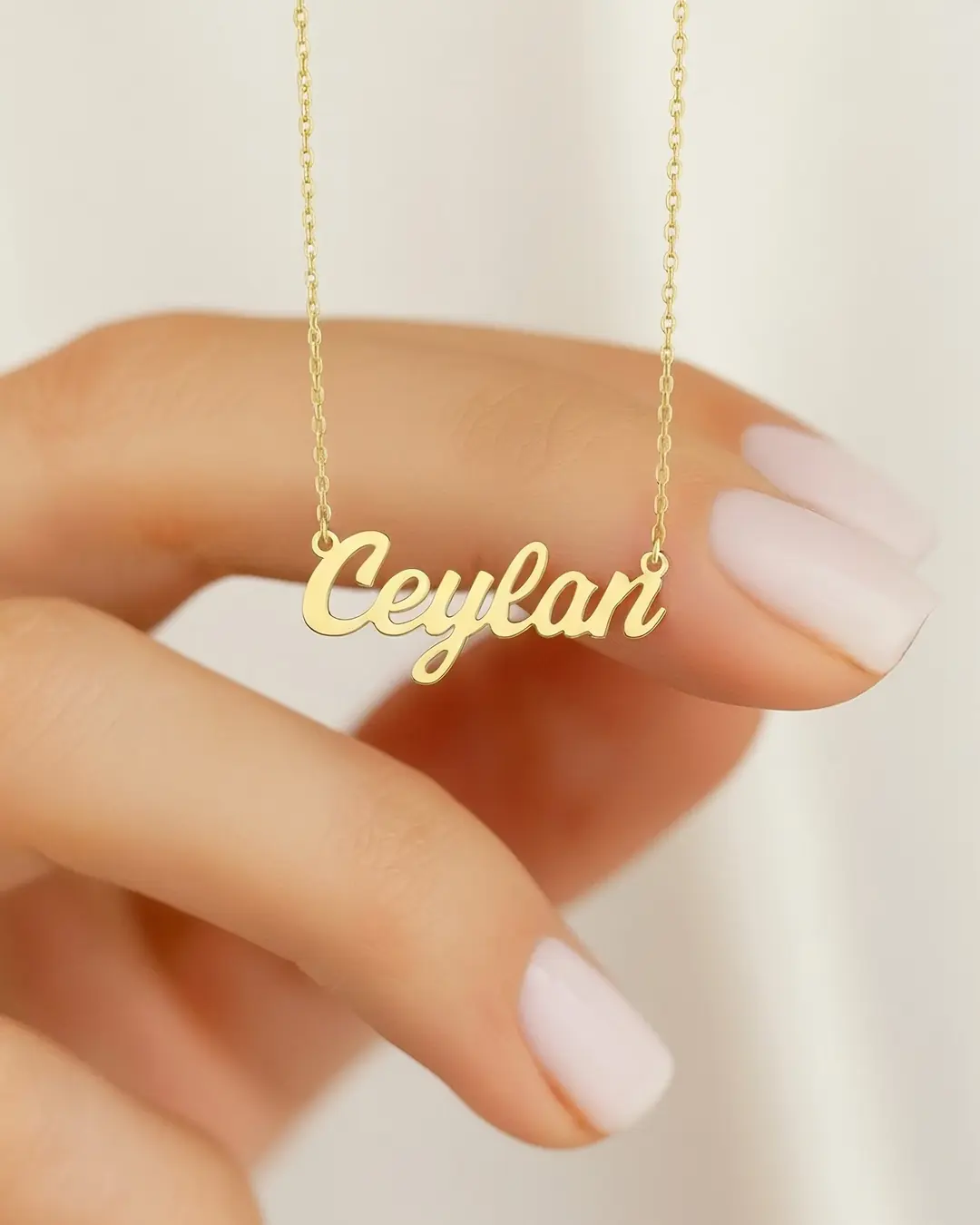 Ürün görseli: Modern Stil İsimli 14 Ayar Altın Kolye